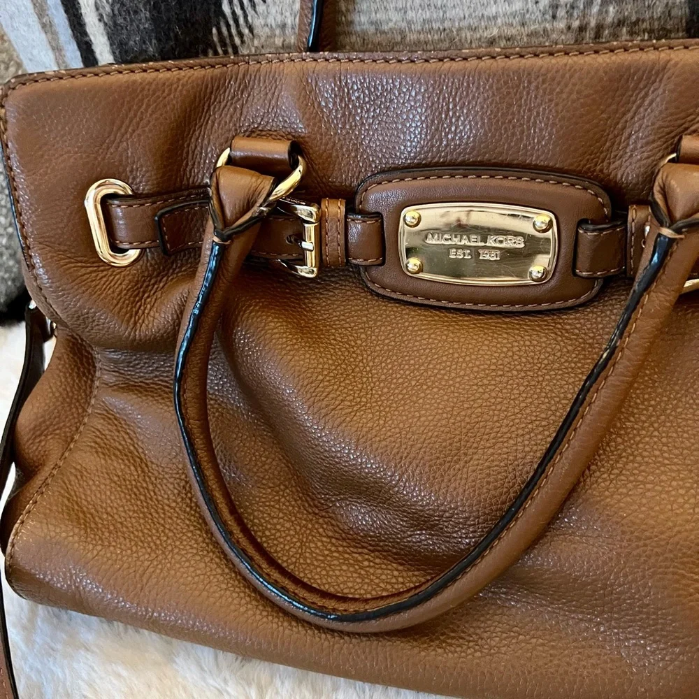 Micheal Kors Hobo Purse - Picture 7 of 11